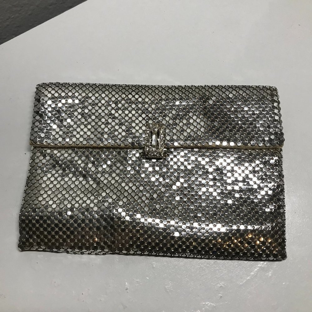 Vintage Whiting & Davis Silver Mesh Clutch Wallet